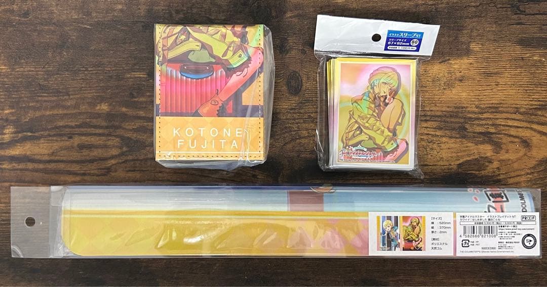 学園アイドルマスター　藤田ことね　スリーブ　プレイマット　デッキケース