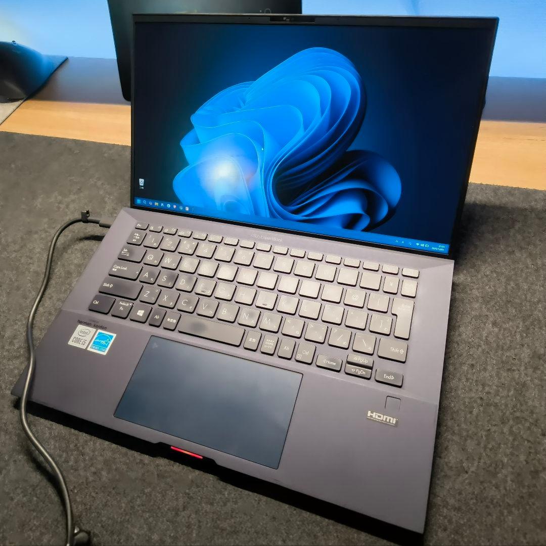 ASUS ExpertBook B9 14型 Corei5/8GB/512GB