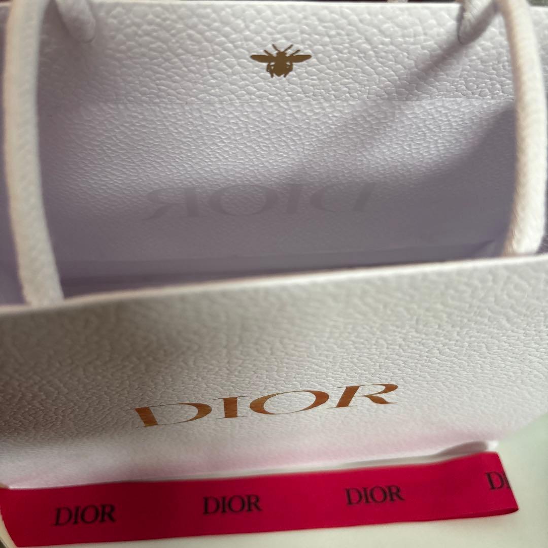 新品・美品】 ショッパー 空箱 リボン Miss Dior - メルカリ