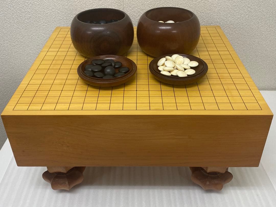 3-1926 碁盤（榧）・碁石（蛤、花梨）セット