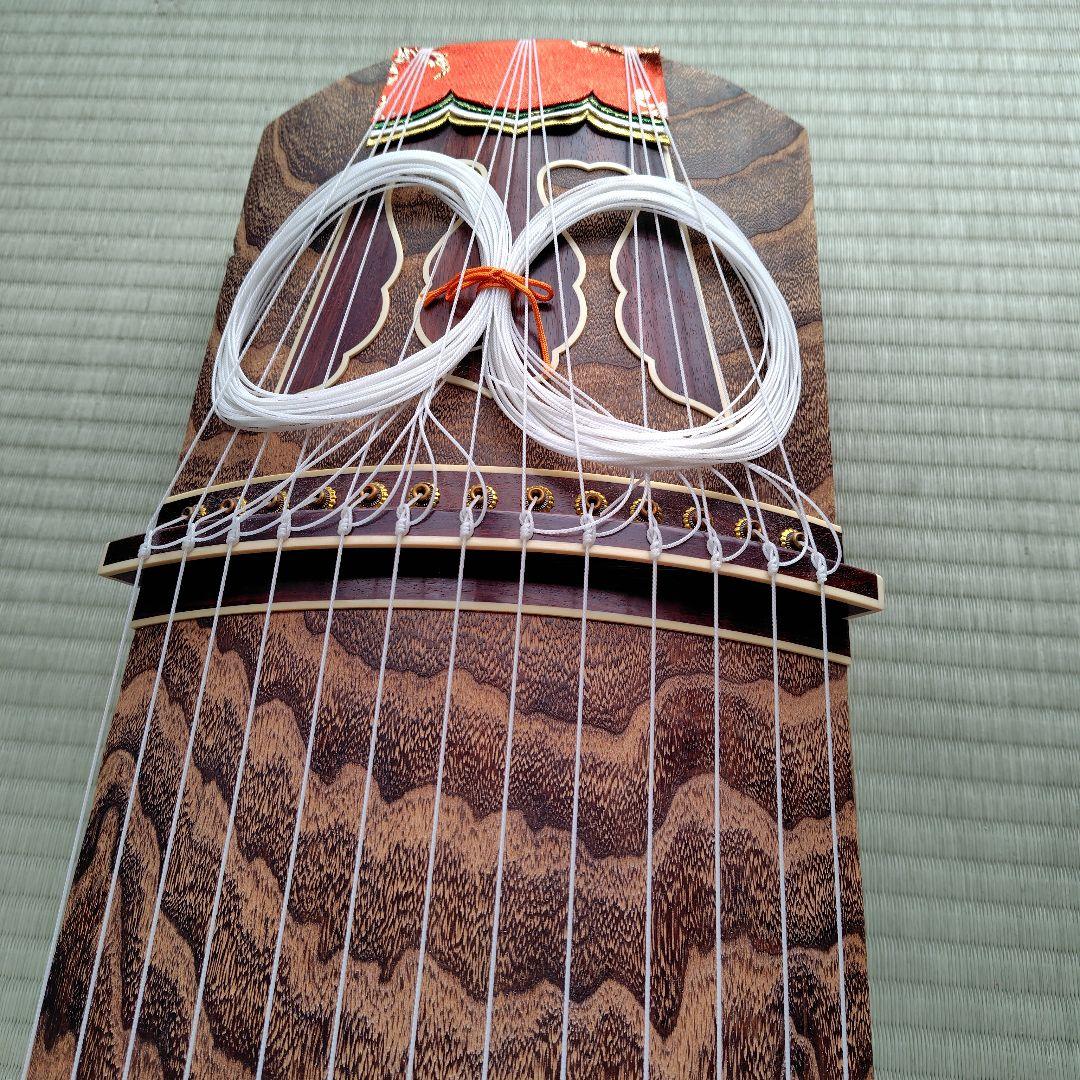 お琴　付属品付き 和楽器 ＞ 筝（お琴） 付属品 小物 ＞ 17絃 お箏(お琴)用 白象 琴柱