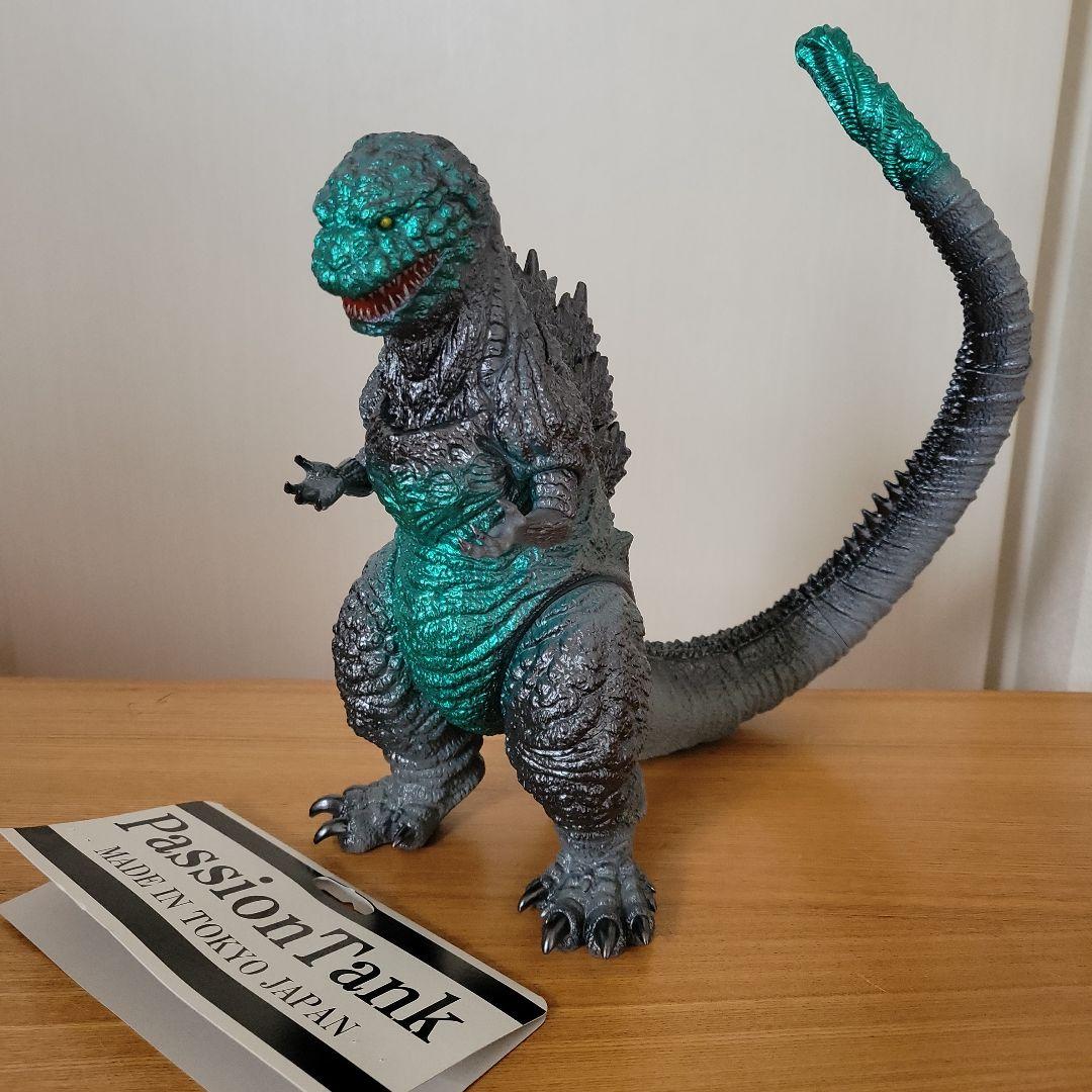 PassionTank パッションタンク　レトロソフビシリーズ　ゴジラ2016 トレジャーフェスタ・オンライン8」にPassionTankの最新作「モスゴジ