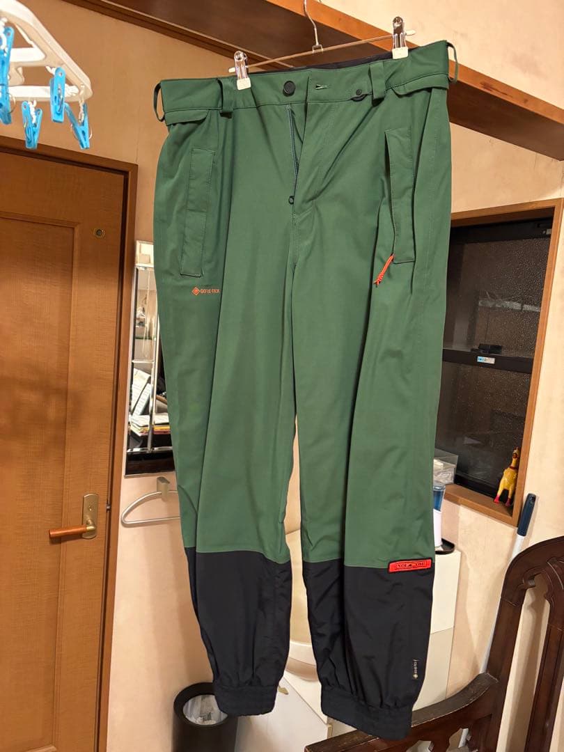 早い者勝ち　特別値下げ今日だけ　ボルコム　アーサー　ロンゴ　ゴアテックス　パンツ