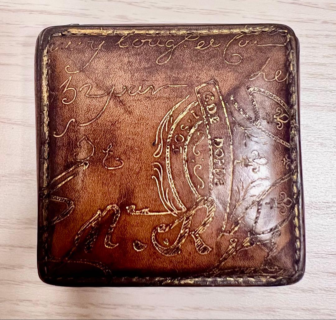 ど*る様 Beluti ベルルッティ KHAYAケース　ゴールデンパティー