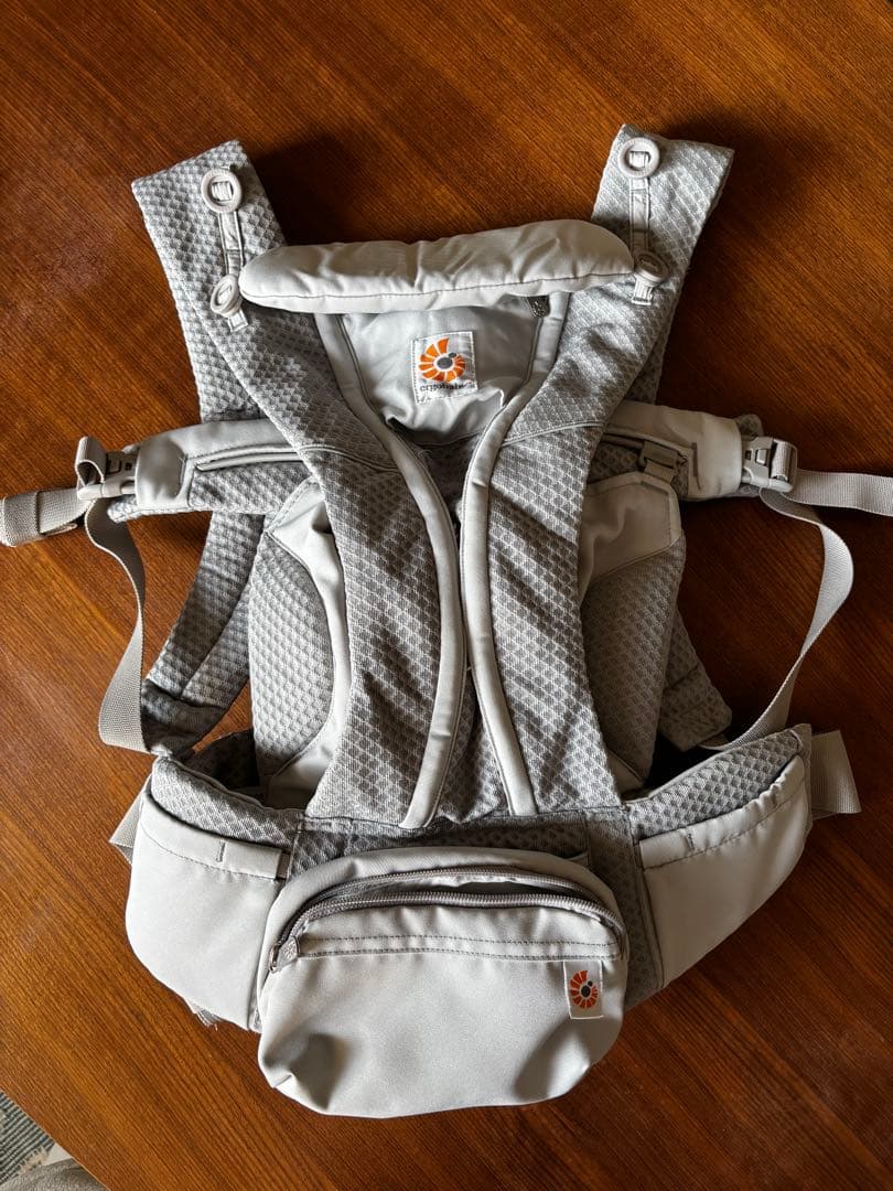 【美品】2025 エルゴ オムニブリーズ 抱っこ紐