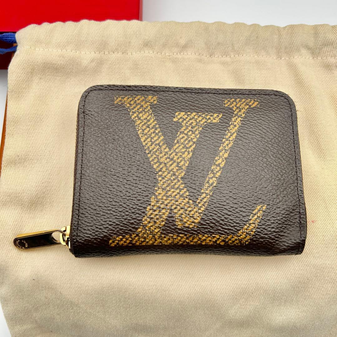 極美品ルイヴィトン ジッピーパース モノグラム ジャイアント M69354