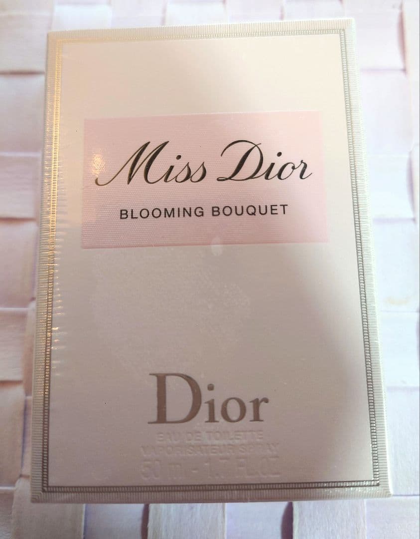 クリスチャンディオール　ミスディオール　ブルーミングブーケ　オードトワレ