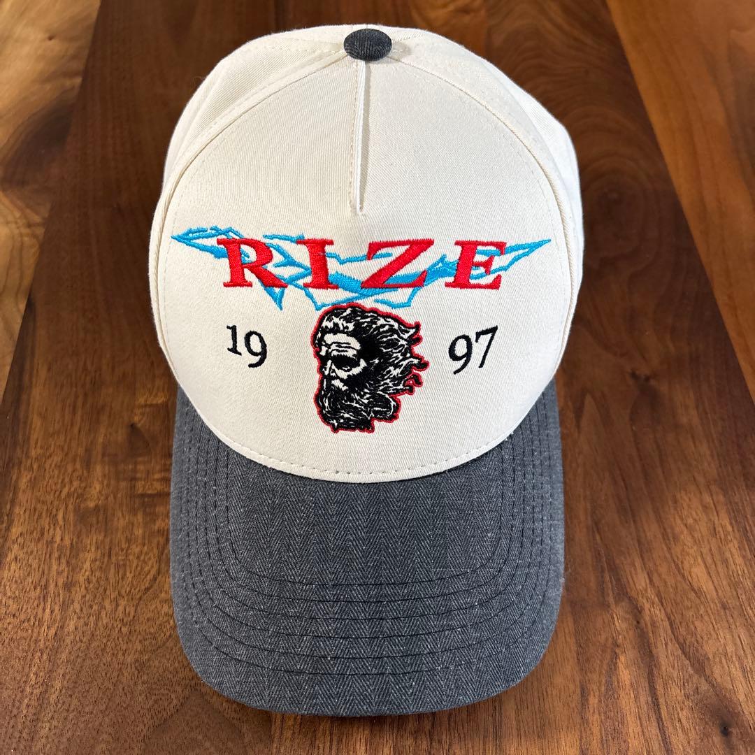 RIZE キャップ　新品