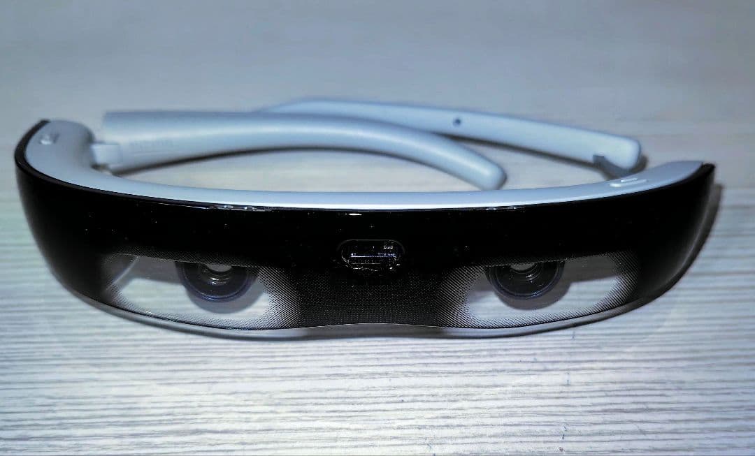 ViXion-01　自動ピント調整メガネ