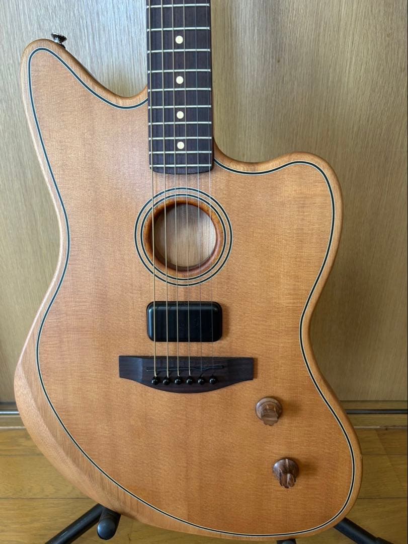 ★ アコースティックギターフェンダーFender Acoustasonic 美品