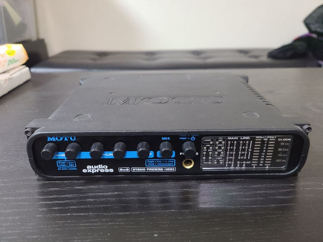 MOTU Audio Express オーディオインターフェイス Amazon.com: Motu - Audio express hybrid : Musical Instruments