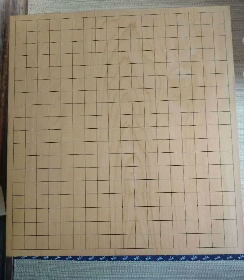 【囲碁】国産本榧　8寸極厚　板目　本蛤白石、那智黒34号 黒木碁石店 本蛤碁石 ブルーラベル 34号 | 前川榧碁盤店