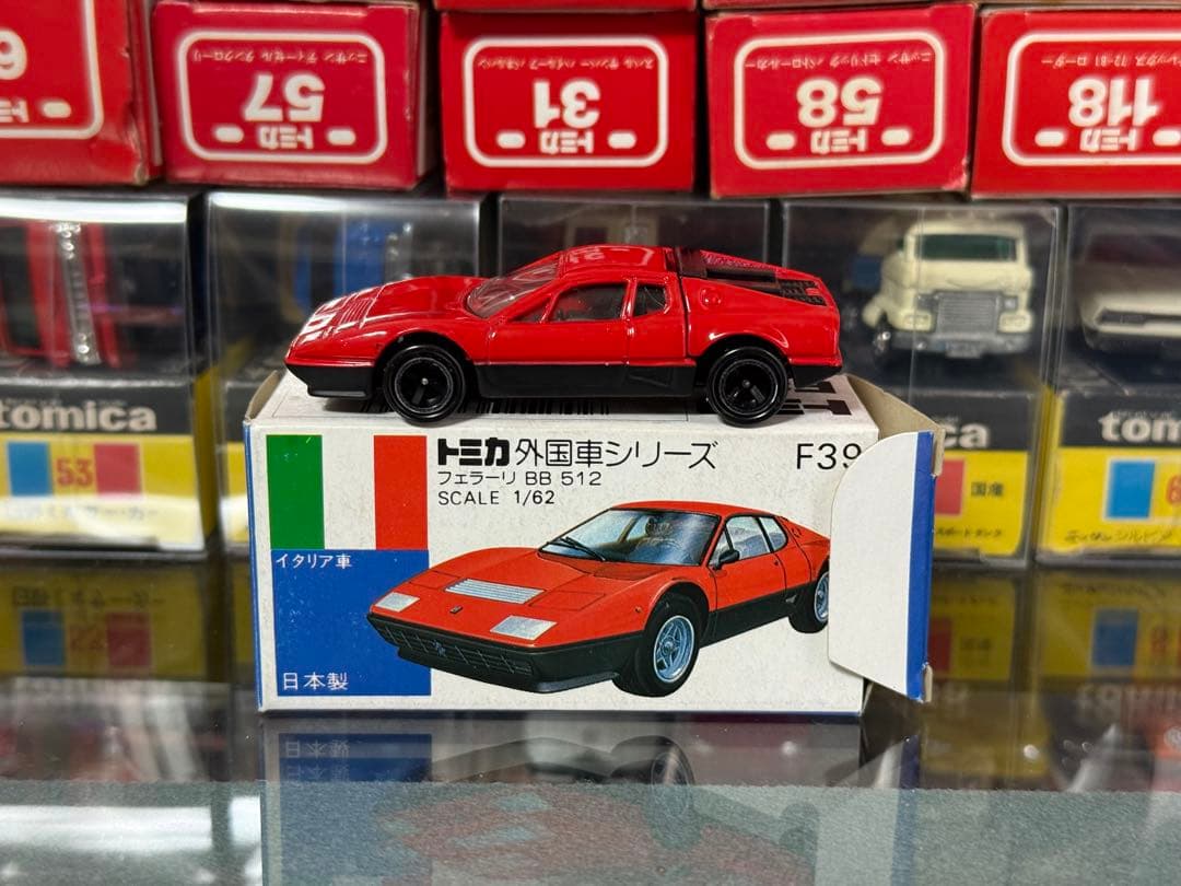 トミカ F39 フェラーリ B5 512 赤