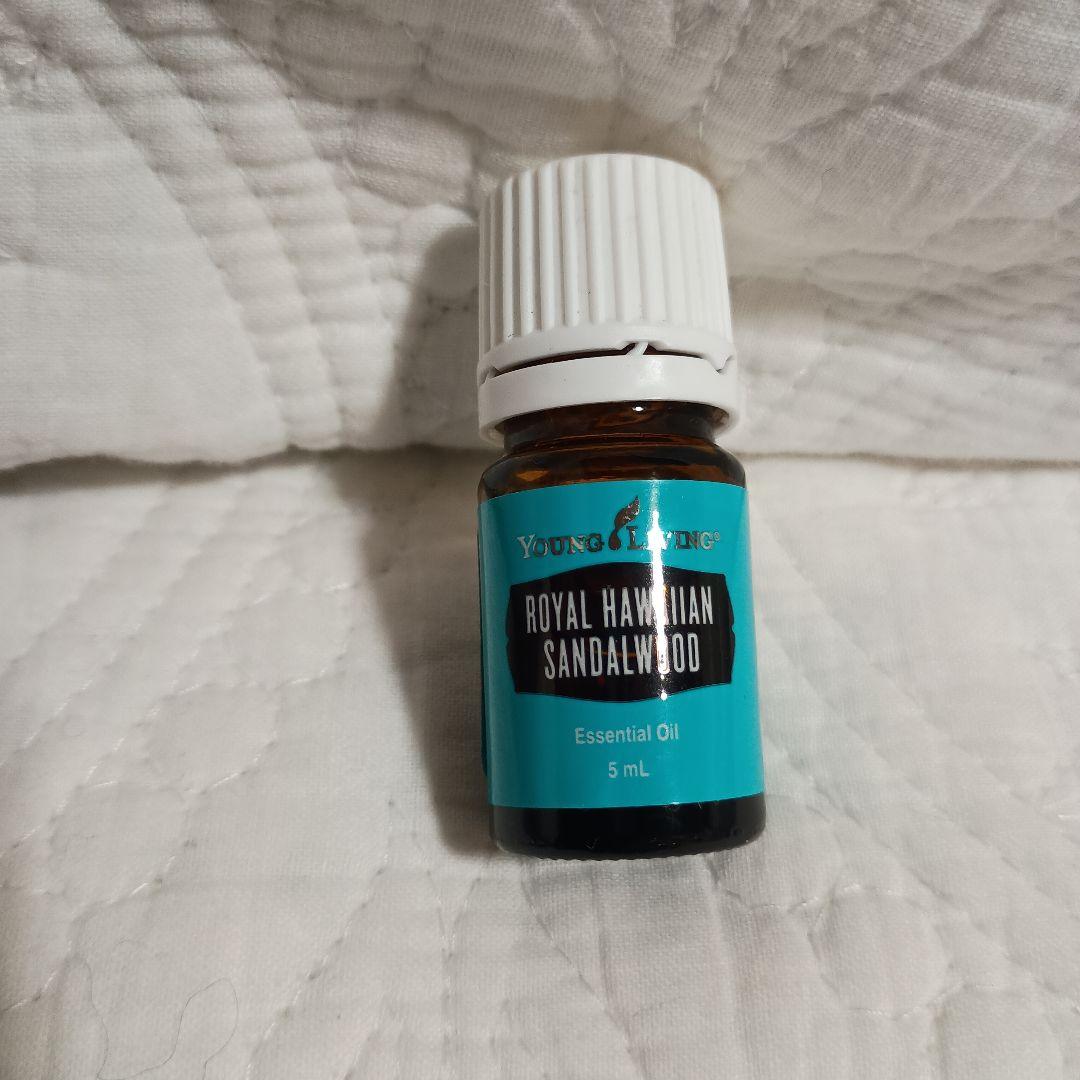 Young Living ハワイアンサンダルウッド エッセンシャルオイル 5ml