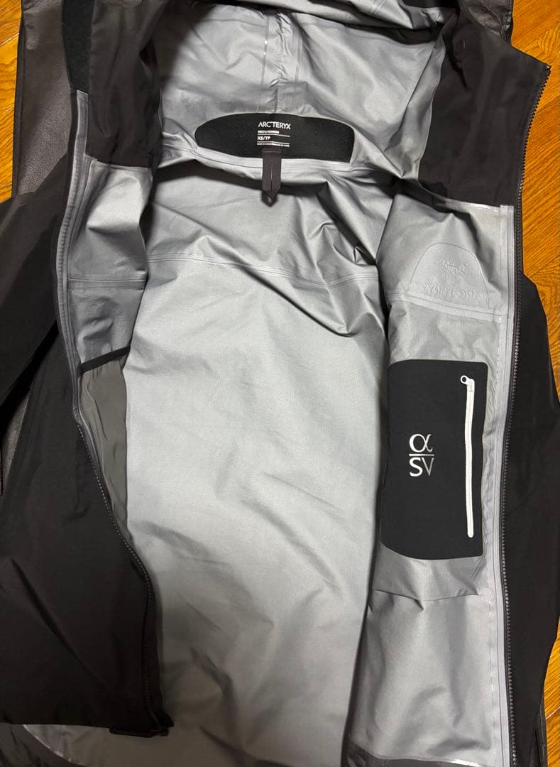 アークテリクス アルファsv オルカ - メルカリ