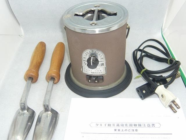 たま　タキイ　和裁コテ　和裁こて　タキイ製　鏝２本付 タキイ電器 2丁立 和裁 鏝 (こて) 赤 | メーカー,その他 | 【個人向け