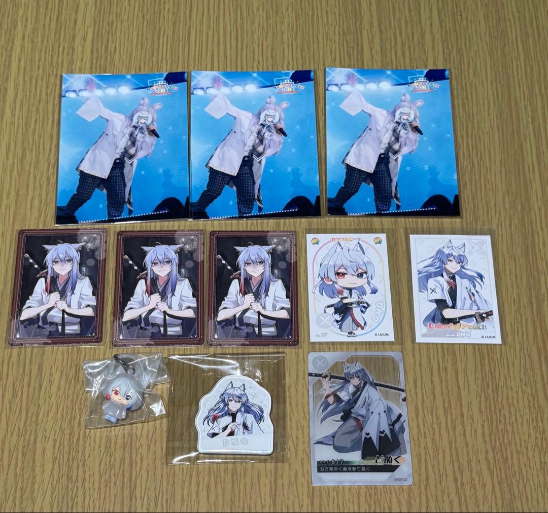 カラフルピーチ からぴち どぬく 展示会 トレカ 人形屋敷 マグネット