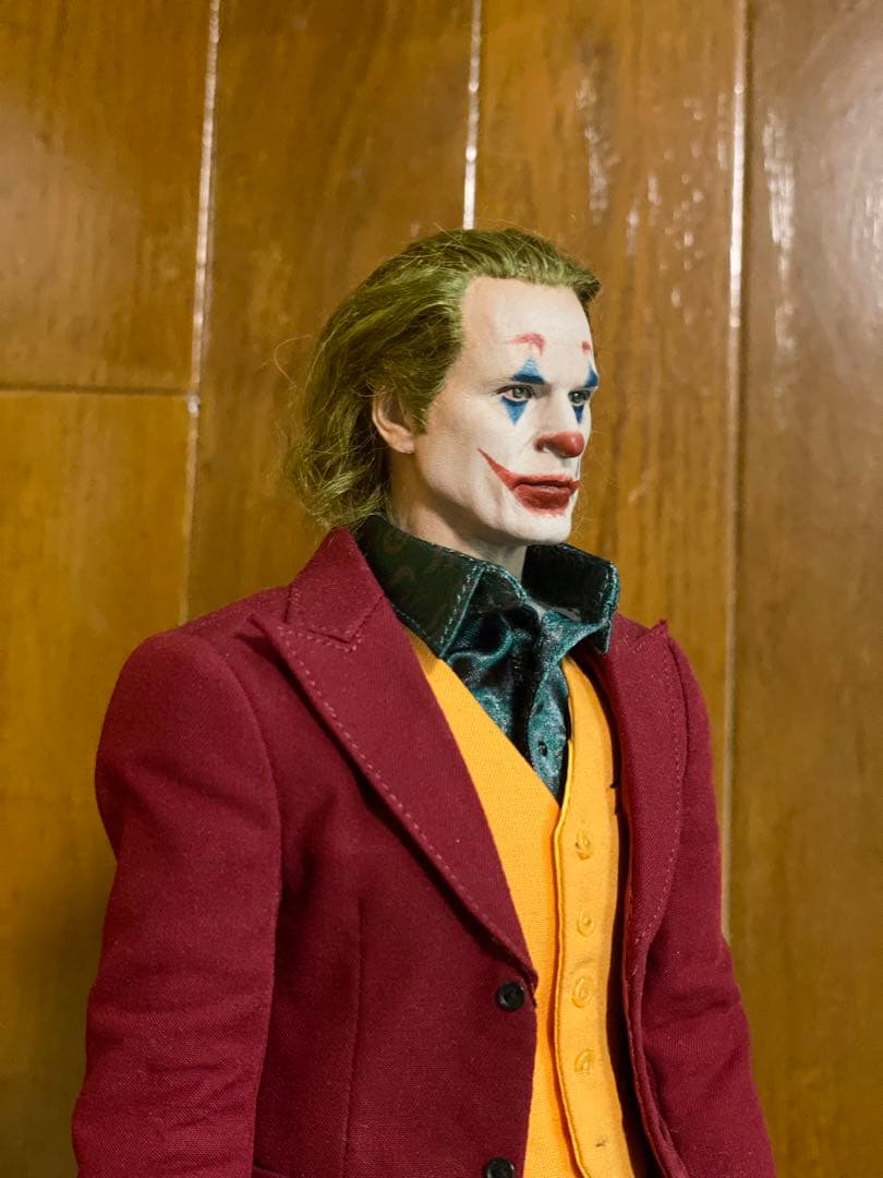 ジョーカー ホアキン・フェニックス 1/6アクションフィギュア joker DC