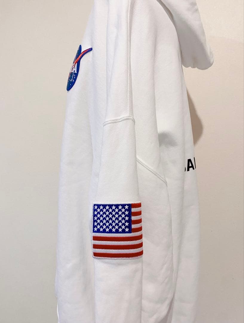 BALENCIAGA NASA パーカー ホワイト - メルカリ