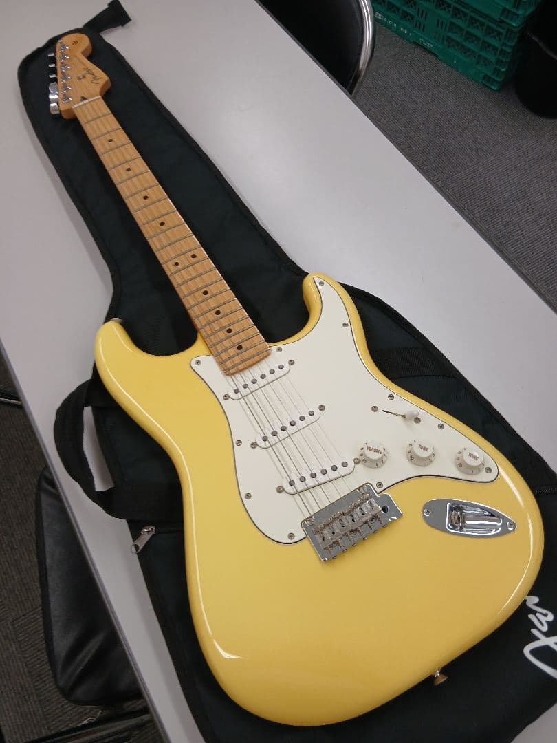フェンダーメキシコストラトキャスター美品