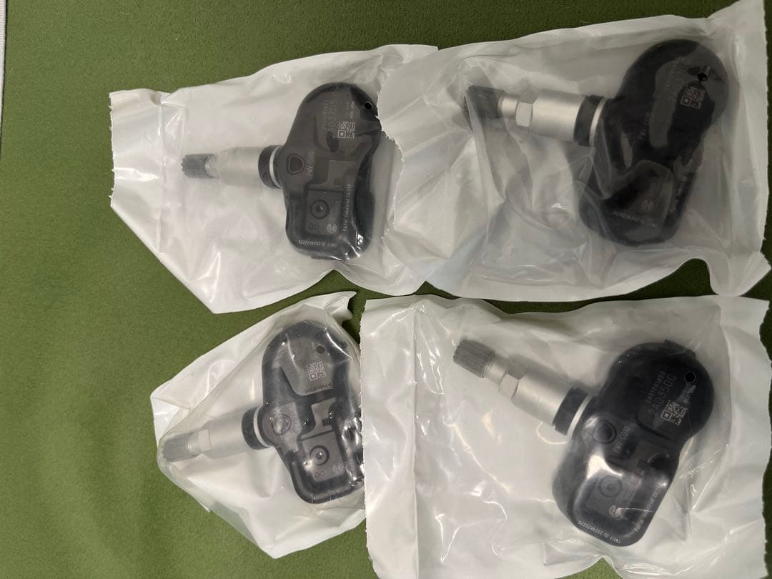純正42607-30060 タイヤ空気圧センサー 4個セット レクサス タイヤ 空気圧 センサー TPMS 4個 PMV-C010 LS GS IS NX RC