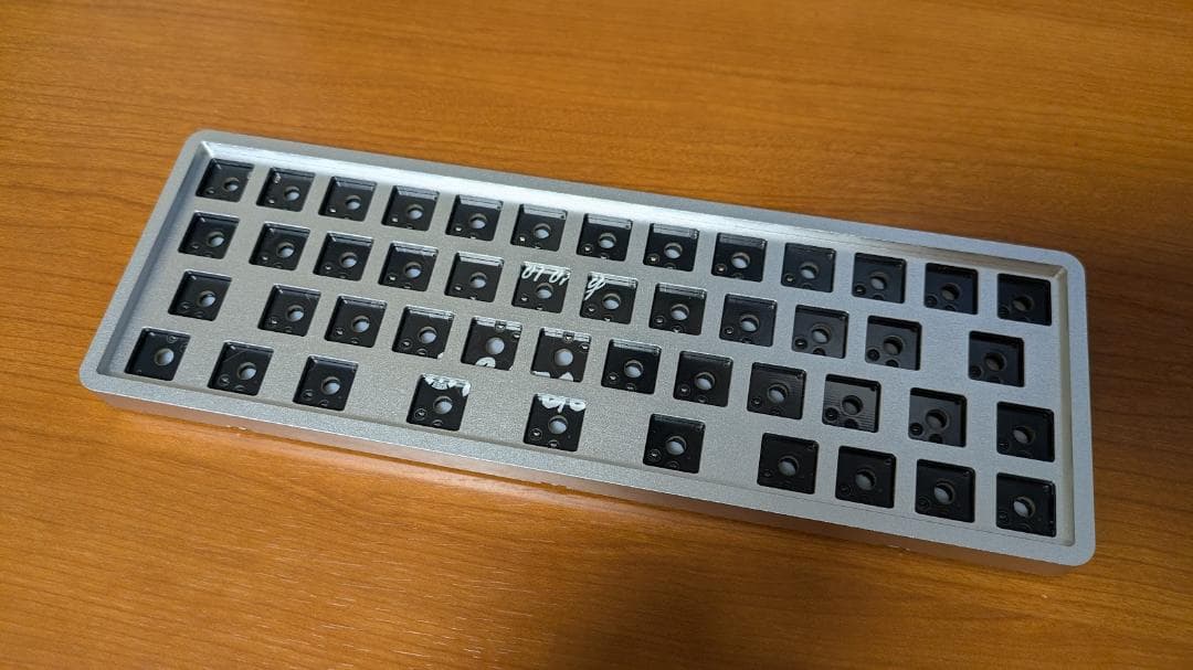 GoForty R47Go オリジナルアルミ削り出しケース付属 自作キーボード