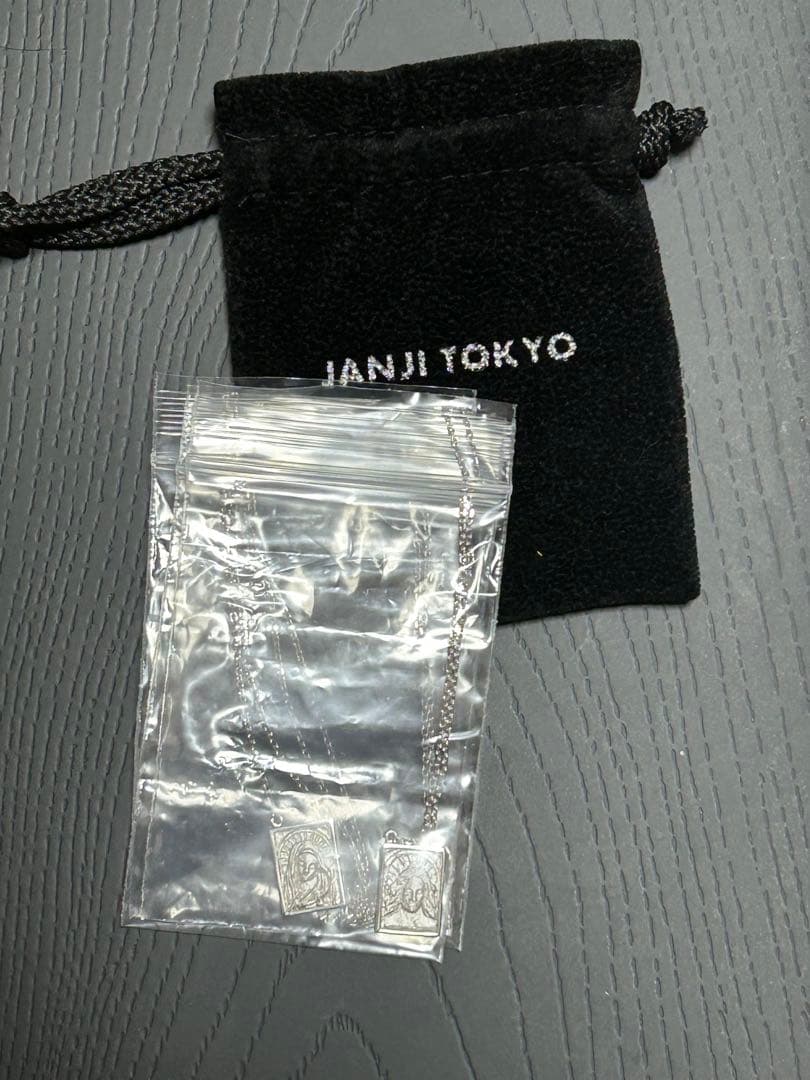 赤西仁愛用、旧ロゴjanjiマリエスネックレス