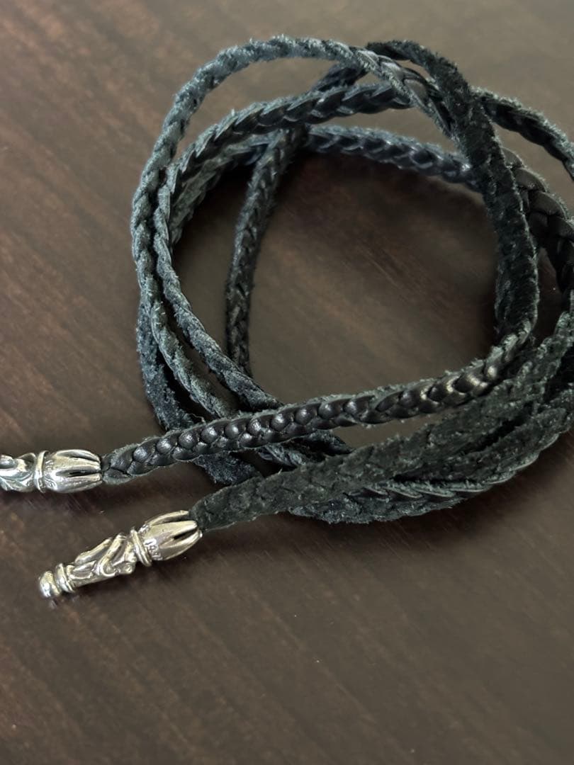 CHROME HEARTS／レザーブレイド スクロール ボロチップ 革紐