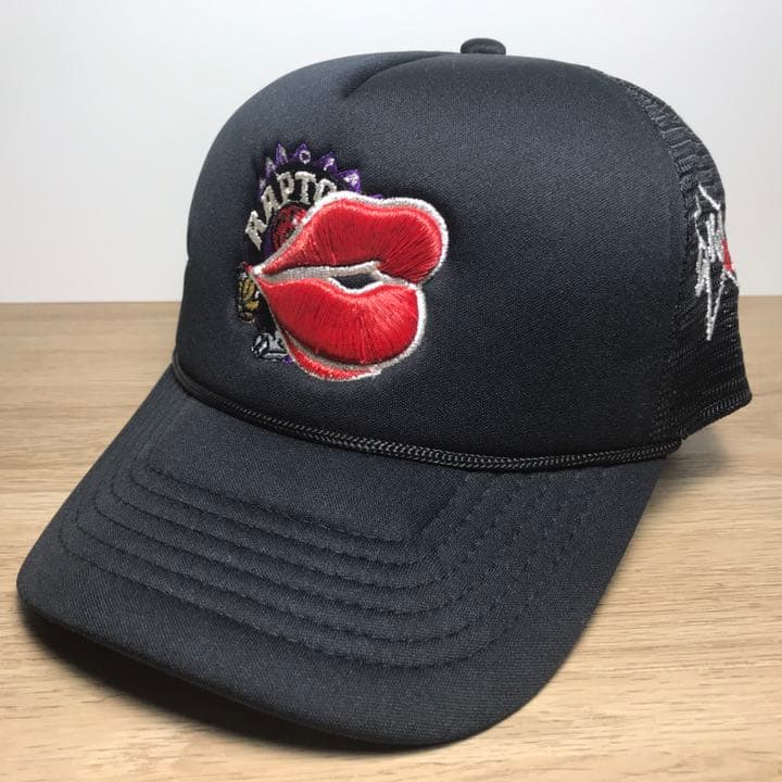 新品未使用 ラロパ Laropa ロゴ刺繍入り メッシュキャップ 男女兼用