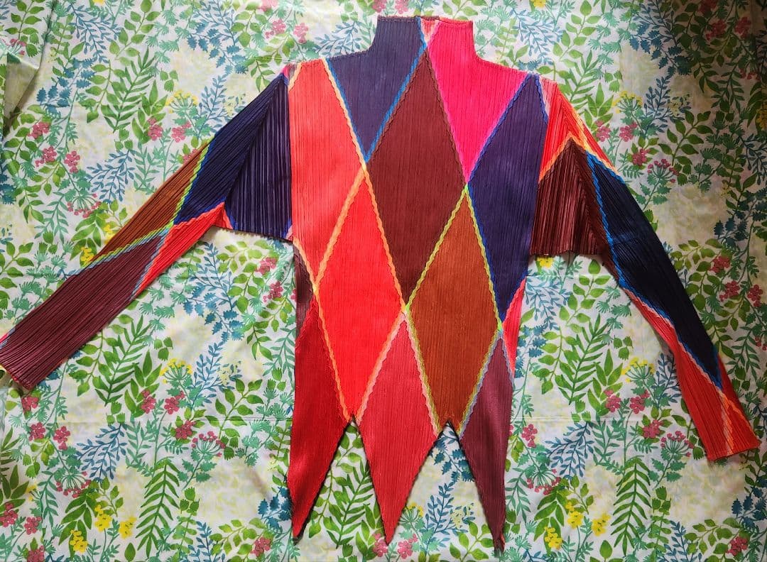 プリーツプリーズ トップス