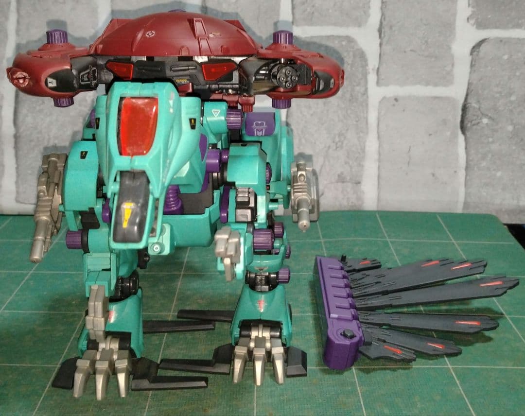 ゾイドフューザーズ　キラ−スパイナー(ジャンク品) ゾイド ZOIDS ゾイドフューザーズ キラースパイナー 組み済み - メルカリ