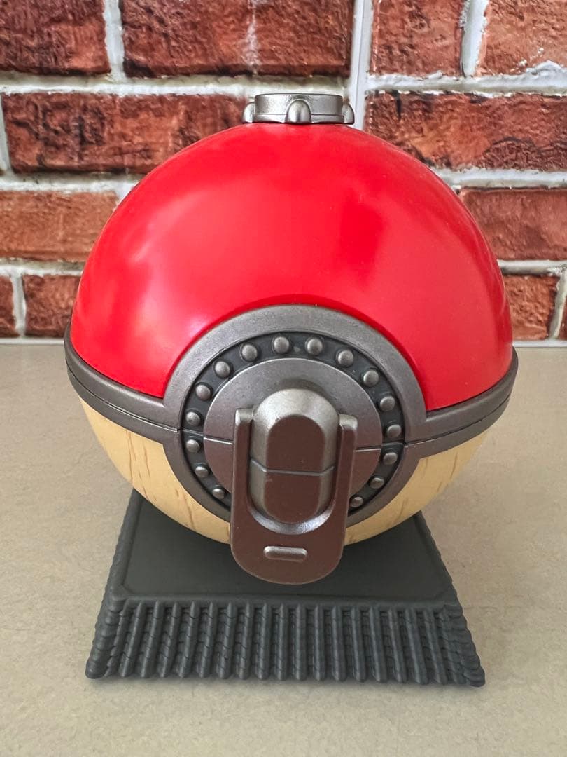 ヒスイ地方 モンスターボール アルセウス Pokemon LEGENDS 3月17日（金）、「ヒスイ地方のモンスターボール」のフィギュアが