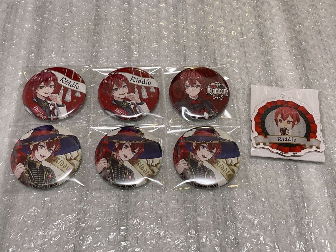 ツイステ リドル おめかし ブルーム ユニオン 缶バッジ アクキー まとめ