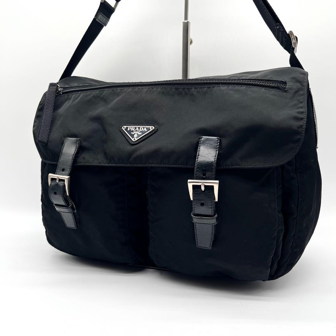 PRADA プラダ メッセンジャーバッグ ショルダーバック ナイロン三角ロゴ 黒