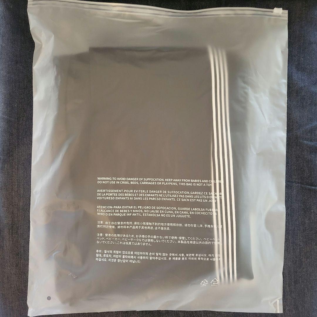 LE SSERAFIM TRACK PANTS（Black） S - メルカリ