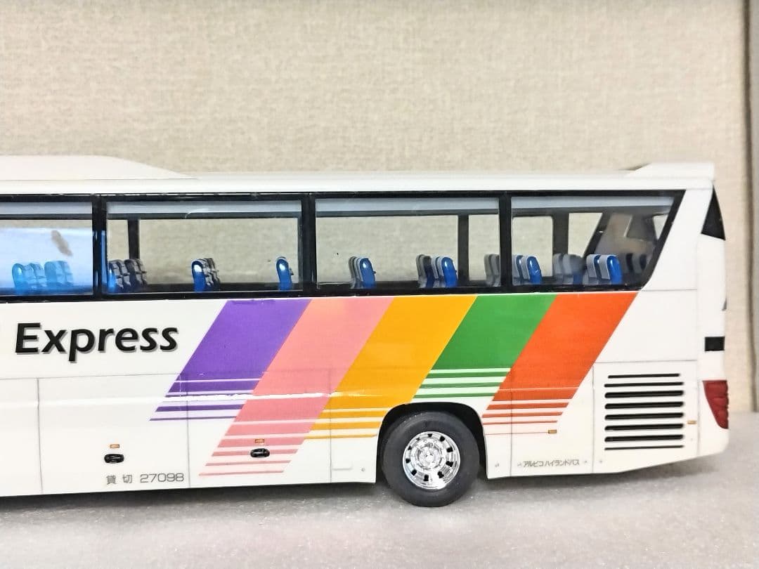 1/32 アルピコハイランドバス(日野セレガSHD) 素人組立品 - メルカリ