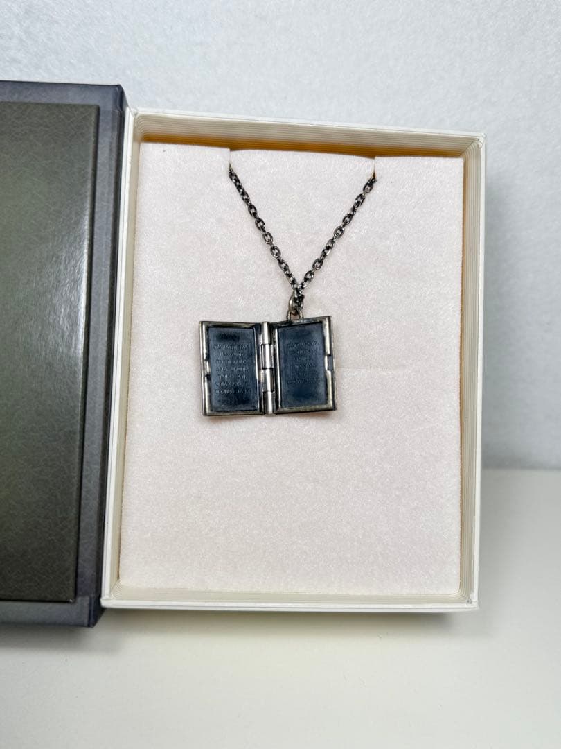 ニーア レプリカント/ゲシュタルト シルバーロケットペンダント ＜黒の