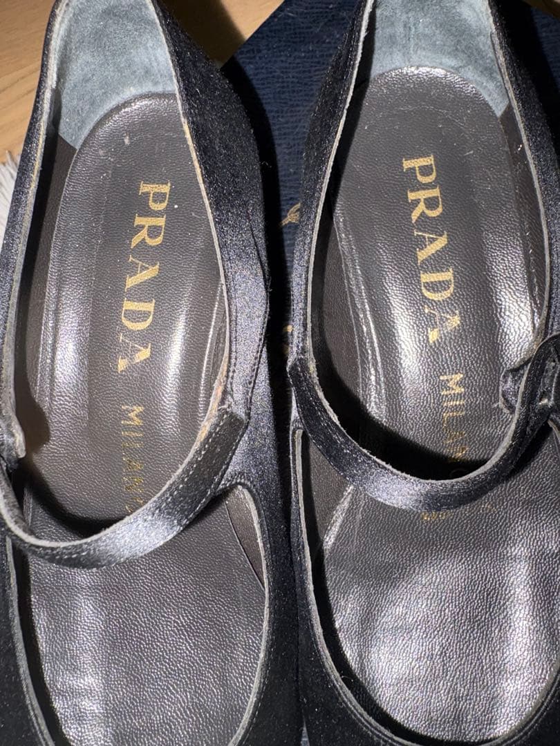 ♡PRADA♡サテン地ストラップパンプス 35 - メルカリ