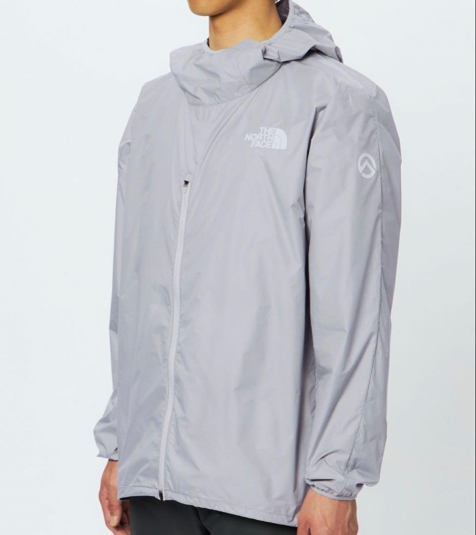 ノースフェイス　トレイルエマージェンシーフーディ　チタンスパッタリング加工で暖か