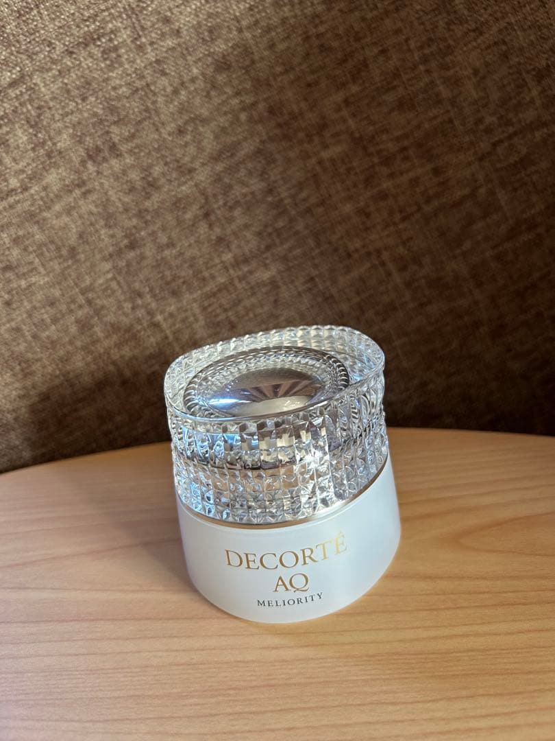 dolphin　AQ ミリオリティインテンシブティ デイクリーム