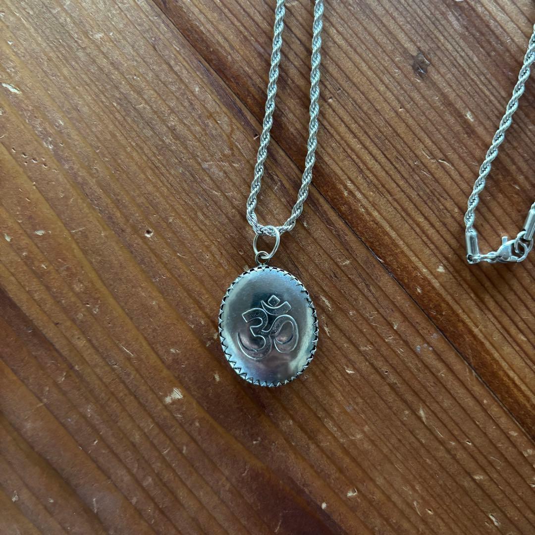 藤井風ネックレス☆SALE☆ラスト1本！オーム シヴァ神 ロープチェーン