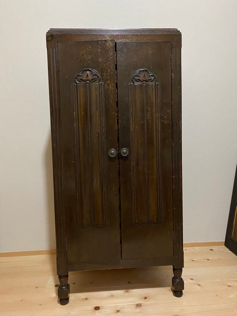 昭和レトロ　アンティークドロアーキャビネット　ヴィンテージ家具 🉐️一部無料❣️ガラスキャビネット レトロアンティーク風 深型