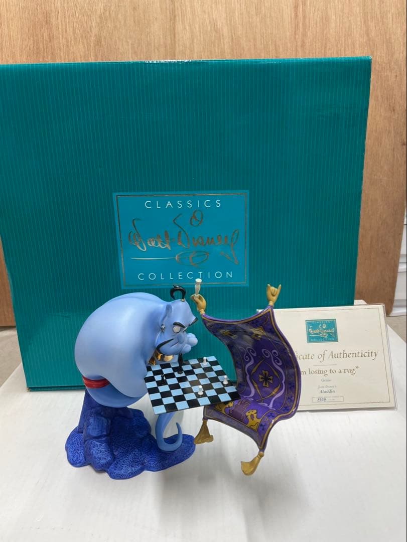 ディズニーwDCC 魔法の絨毯　アラジン ジーニー　フィギュア チェス