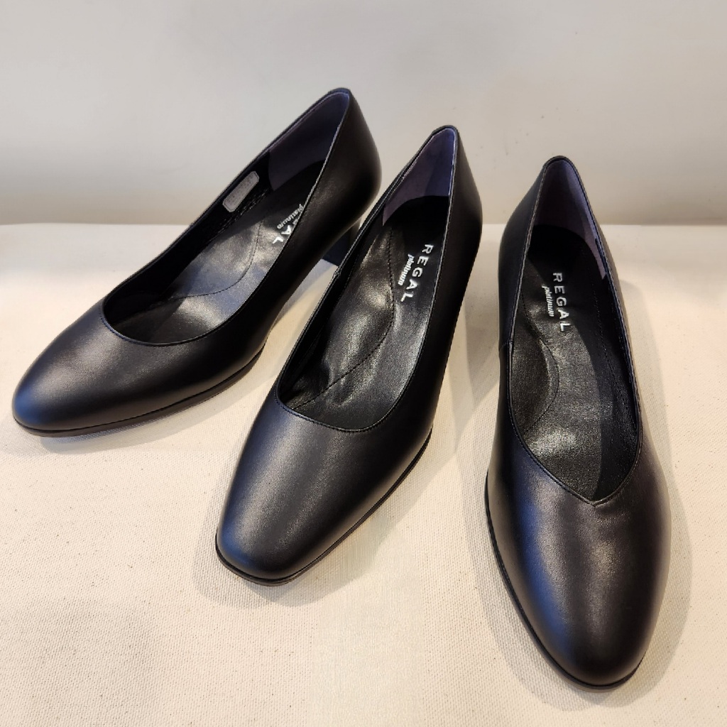 1足は持っておきたい黒パンプス | 靴のリーガルコーポレーション公式