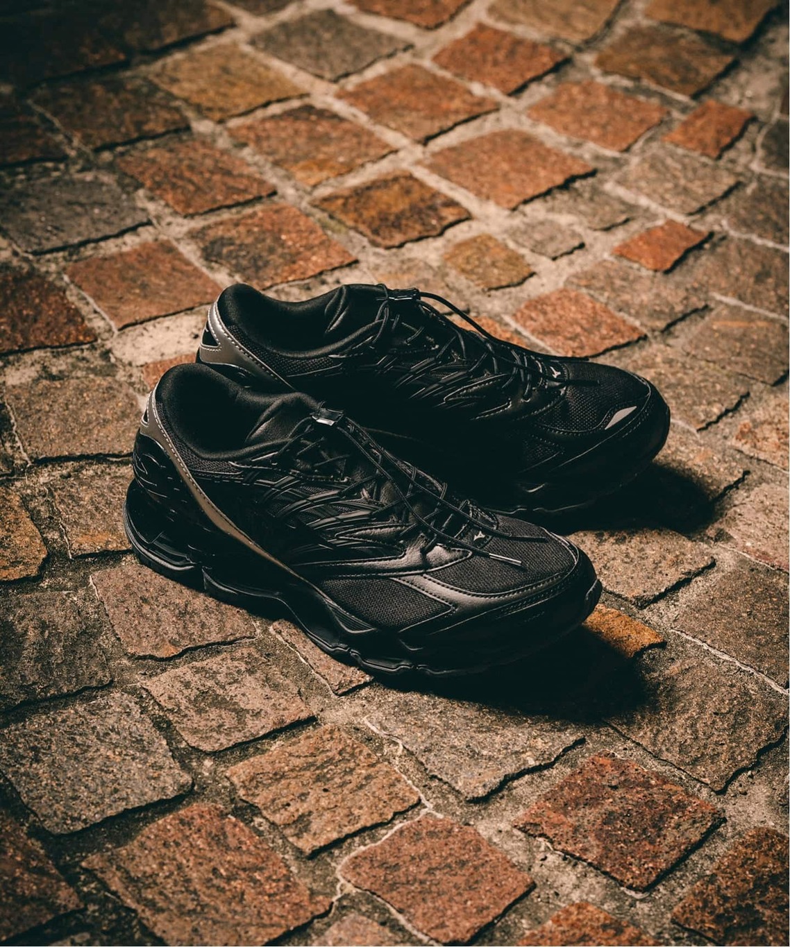 3ブランドによる別注MIZUNO Wave Prophecy LS の先行予約がスタート