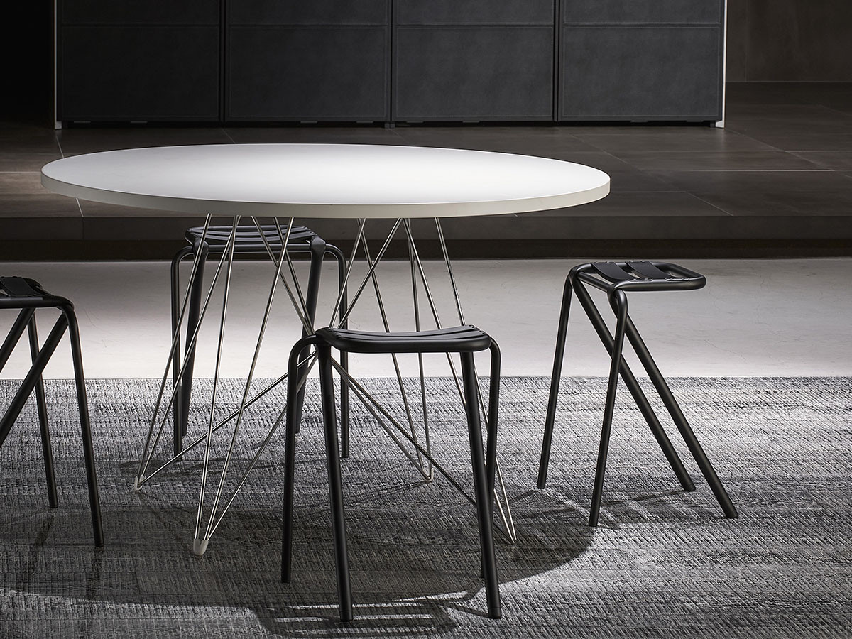 DUENDE BENT LOW STOOL / デュエンデ ベント ロースツール