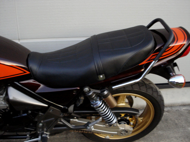 ゼファーχ Z2 タイプ　シート ゼファー 400 初期 シート Z2仕様 ブラック 前期ZR400 C1 C2 C3 C4