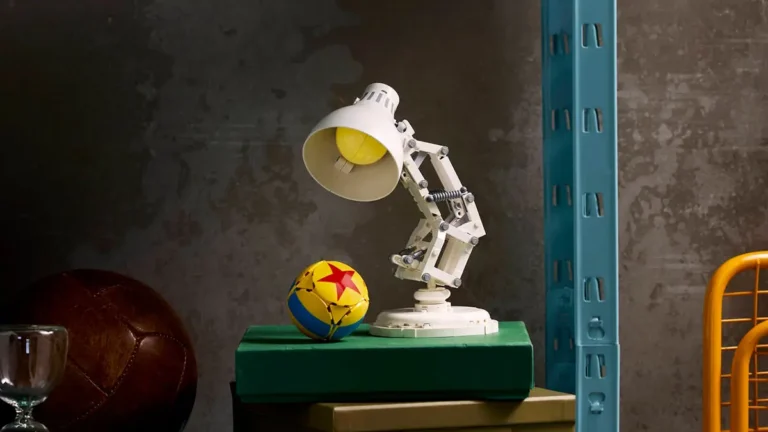 これは反則級の可愛さ！ピクサーのマスコット「ルクソーJr.(21357)」が