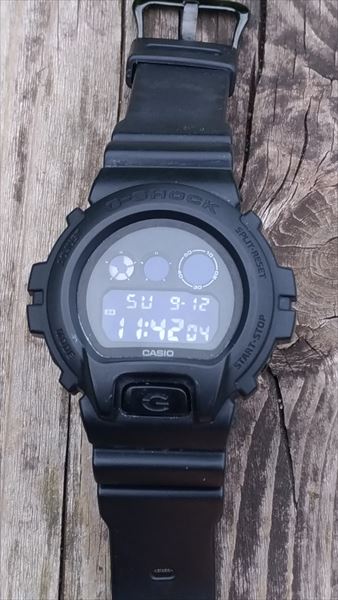 カシオ Gショック DW-6900 3つ目モデル (CASIO G-SHOCK DW6900BB-1