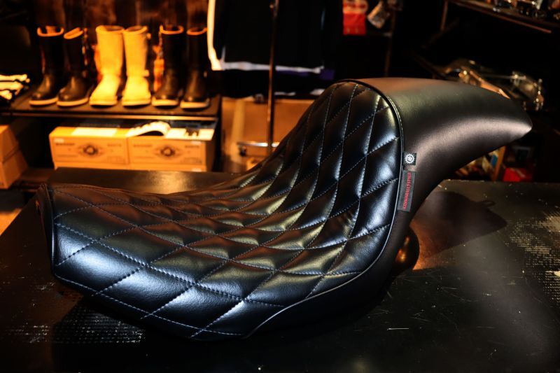 82~'99 FXR用 ガンファイターシート ※※在庫なしの場合、発送までに2か